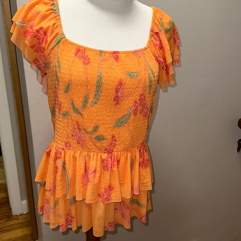 Fun orange top